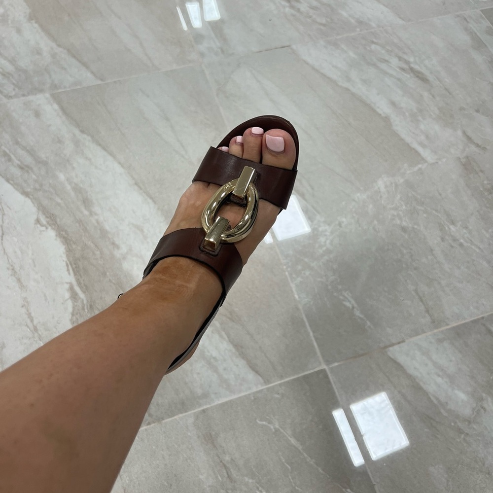 Diane von Furstenberg sandals size 6 - Picture 5 of 9